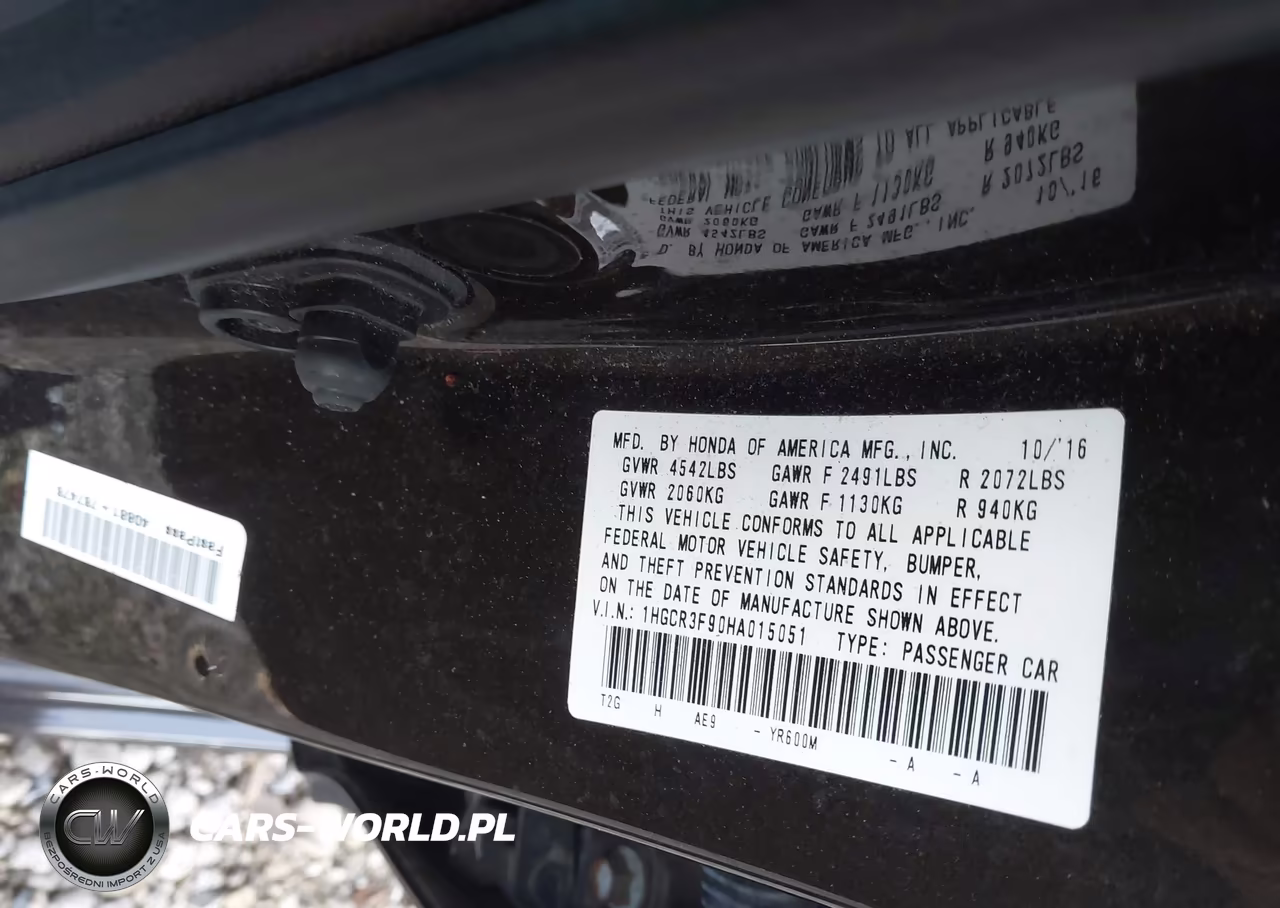 2017 Honda Accord Touring V6 VIN:1HGCR3F90HA015051 - 9