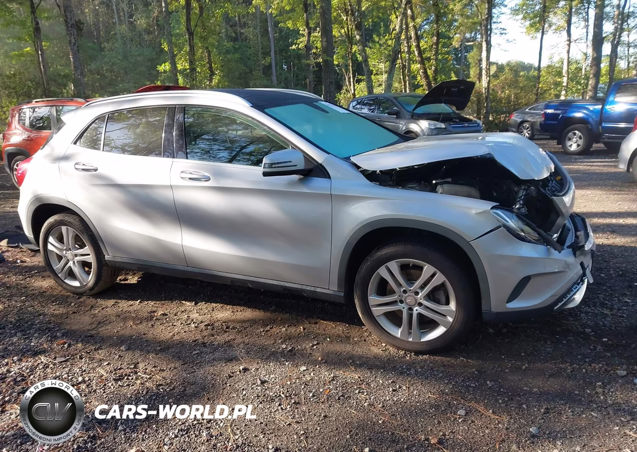 2016 Mercedes-Benz Gla 250 4Matic – zdjęcie 1 z 16