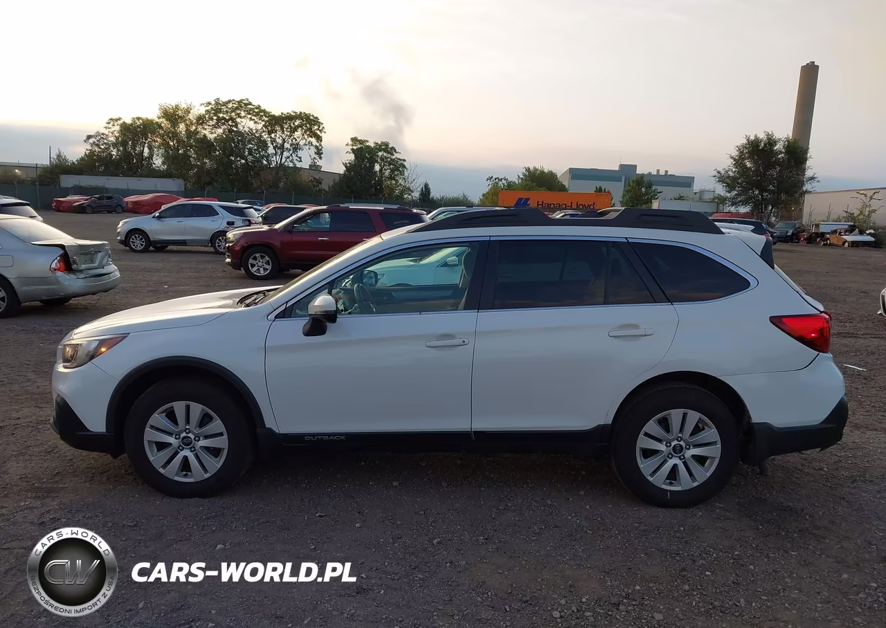 2019 Subaru Outback 2.5I Premium VIN:4S4BSAFC1K3348722 - 14