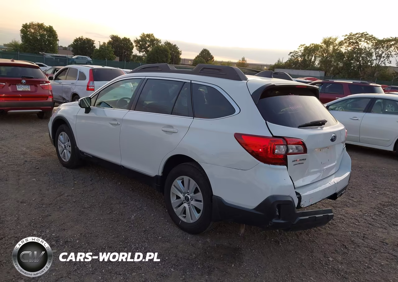 2019 Subaru Outback 2.5I Premium VIN:4S4BSAFC1K3348722 - 3