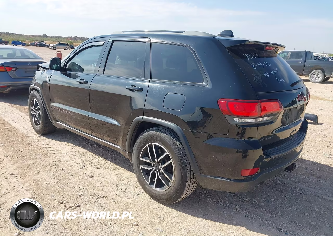 2020 Jeep Grand Cherokee Trailhawk 4X4 VIN:1C4RJFLG2LC347557 - 3