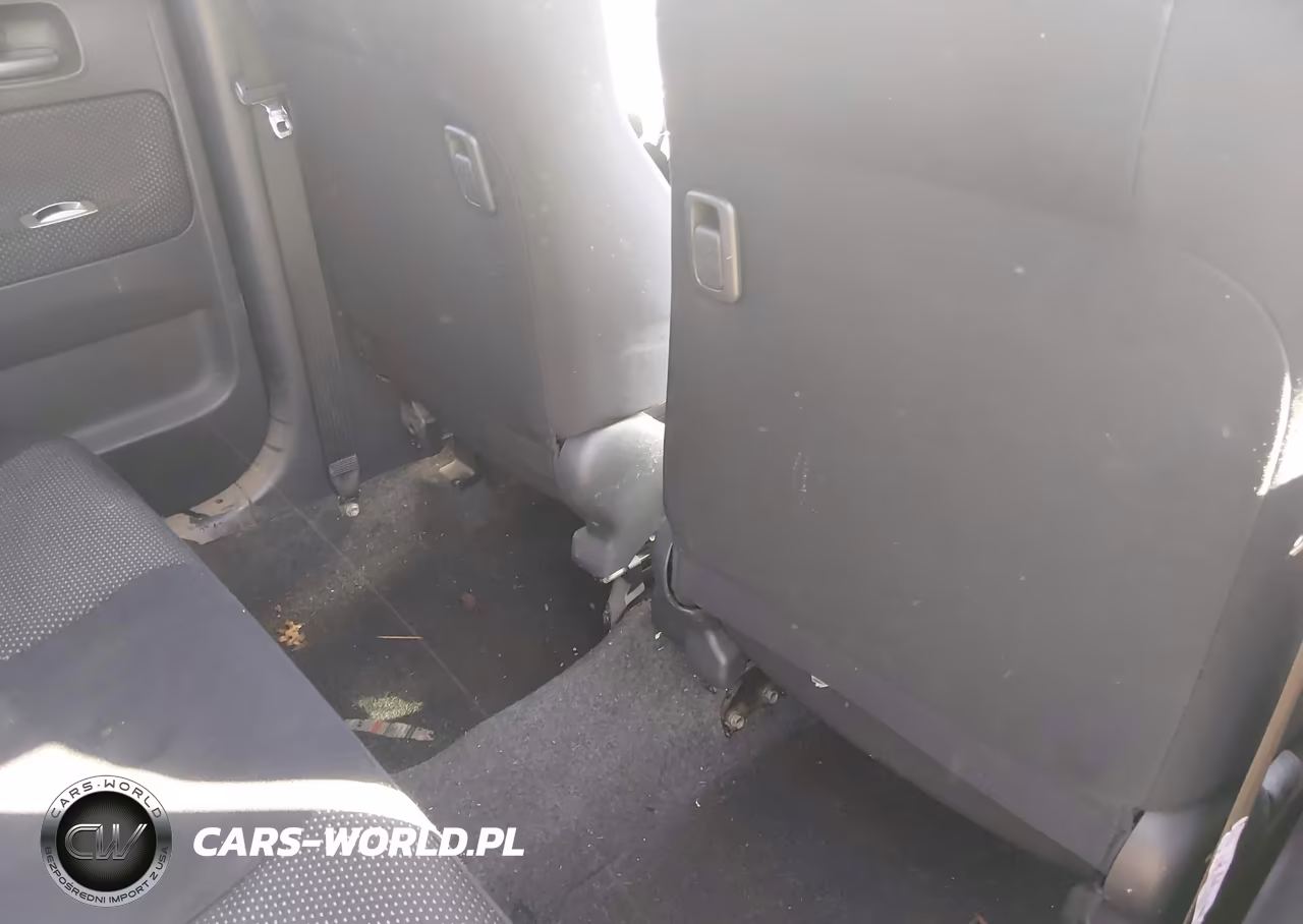 2005 Scion Xb VIN:JTLKT324X50204138 - 8