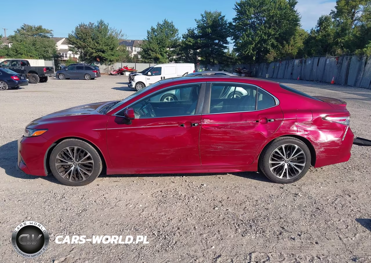 2018 Toyota Camry Se VIN:4T1B11HK3JU574941 - 14