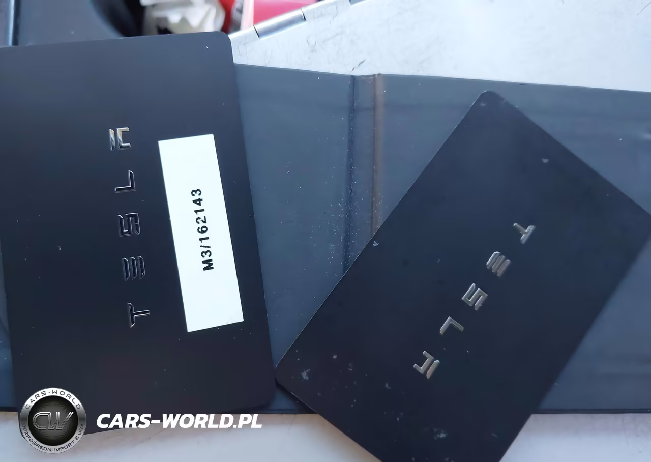 2018 Tesla Model 3 VIN:5YJ3E1EA6JF162143 - 10