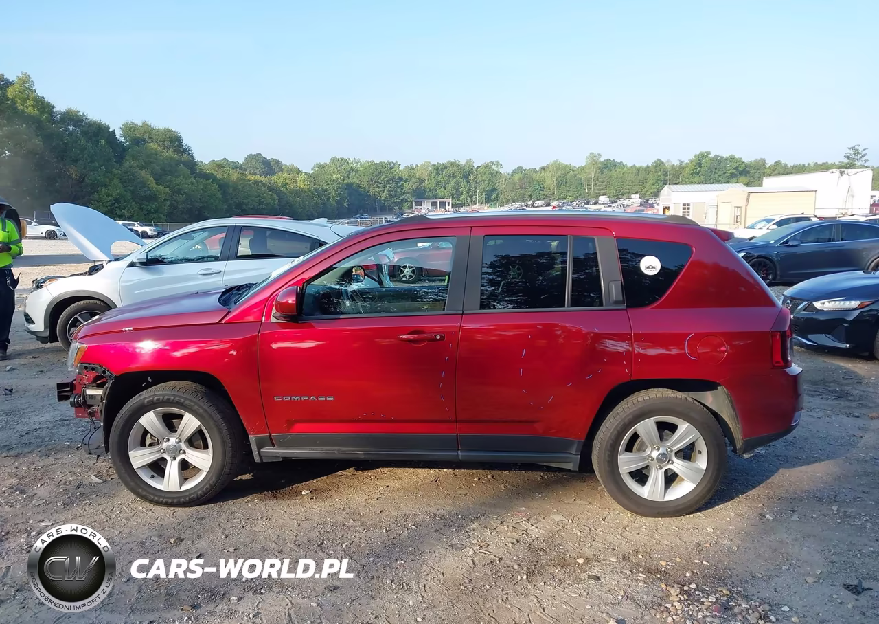 2014 Jeep Compass Latitude VIN:1C4NJCEA2ED715125 - 14
