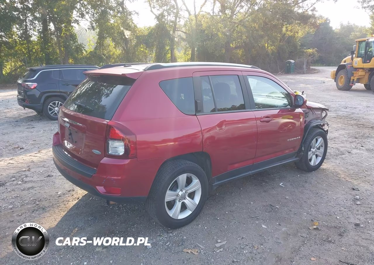 2014 Jeep Compass Latitude VIN:1C4NJCEA2ED715125 - 4