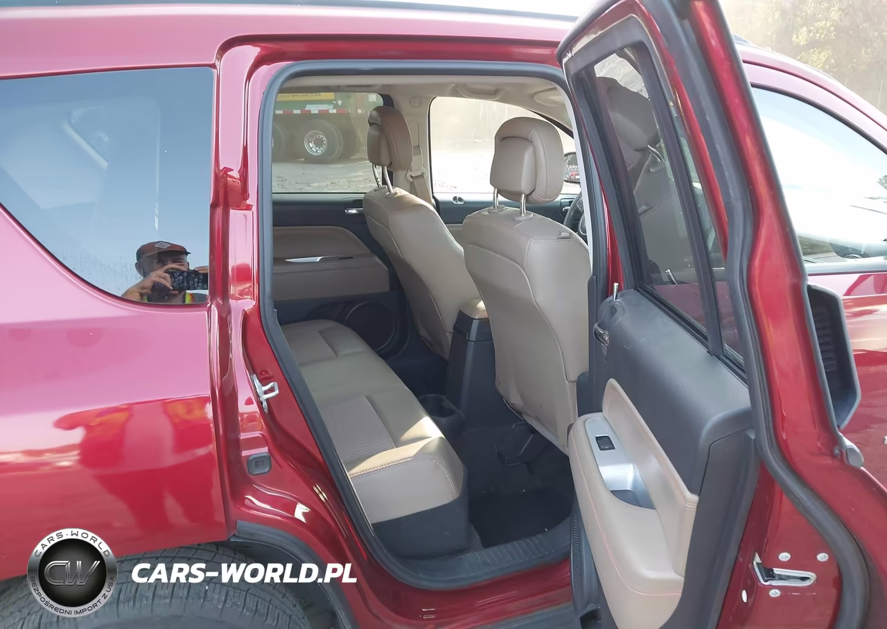 2014 Jeep Compass Latitude VIN:1C4NJCEA2ED715125 - 8