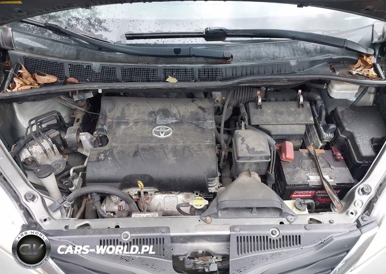 2011 Toyota Sienna Le V6 VIN:5TDKK3DC6BS054380 - 10
