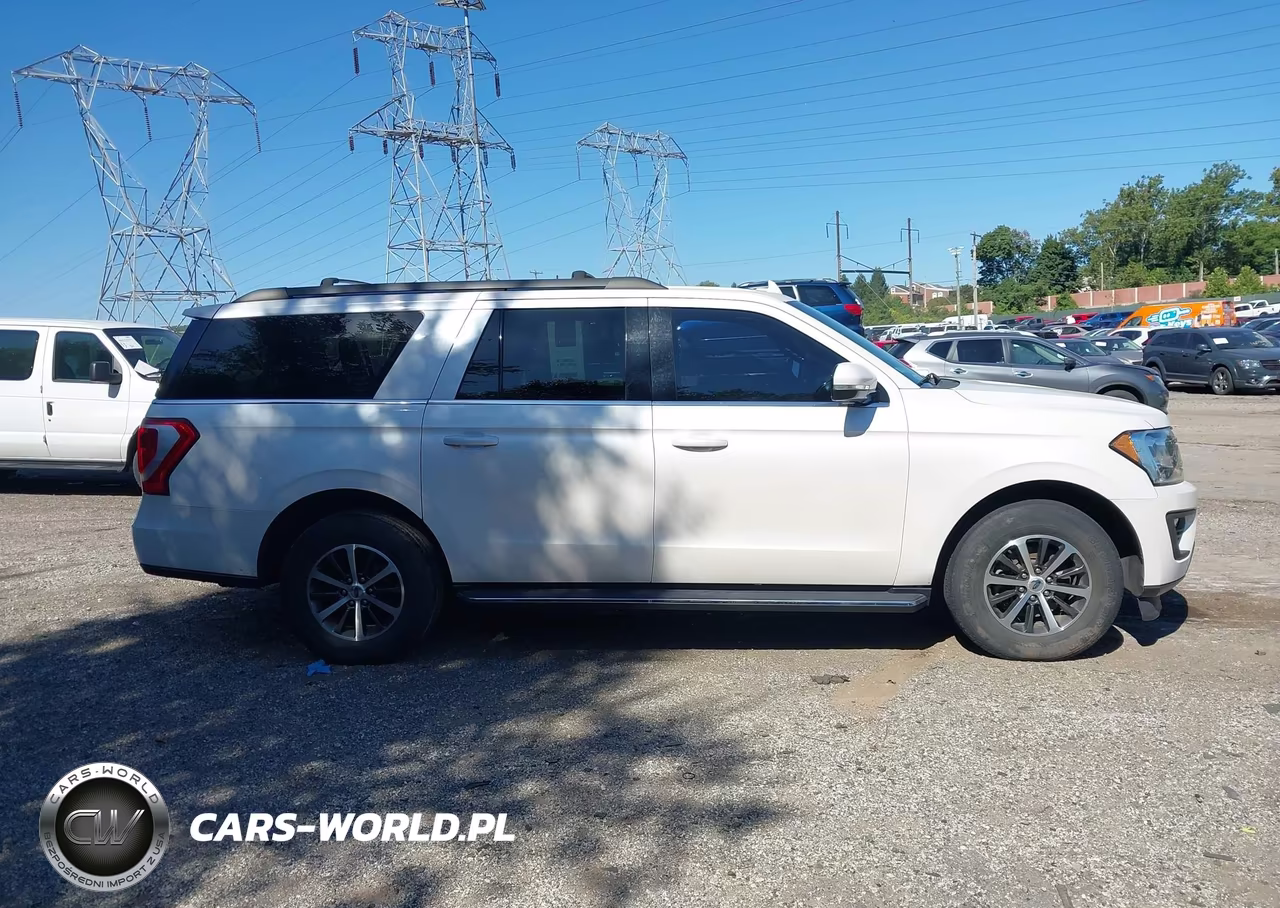 2018 Ford Expedition Max Xlt VIN:1FMJK1JTXJEA21113 - 14