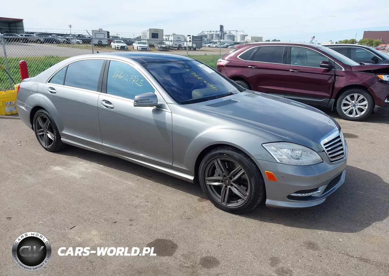 2011 Mercedes-Benz S 550