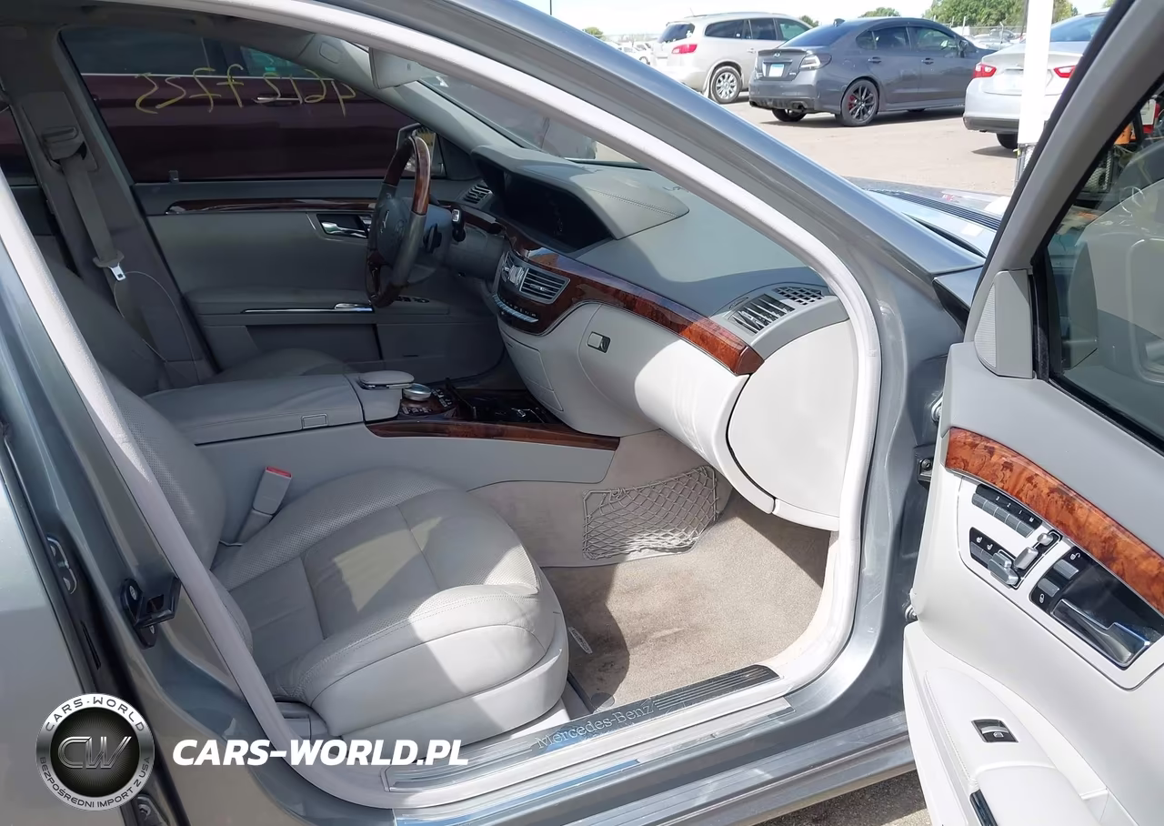 2011 Mercedes-Benz S 550 VIN:WDDNG7BB8BA380801 - 5
