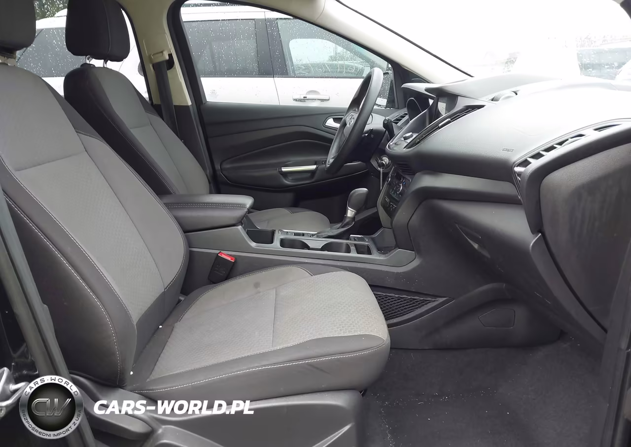 2017 Ford Escape Se VIN:1FMCU0G9XHUB77564 - 5