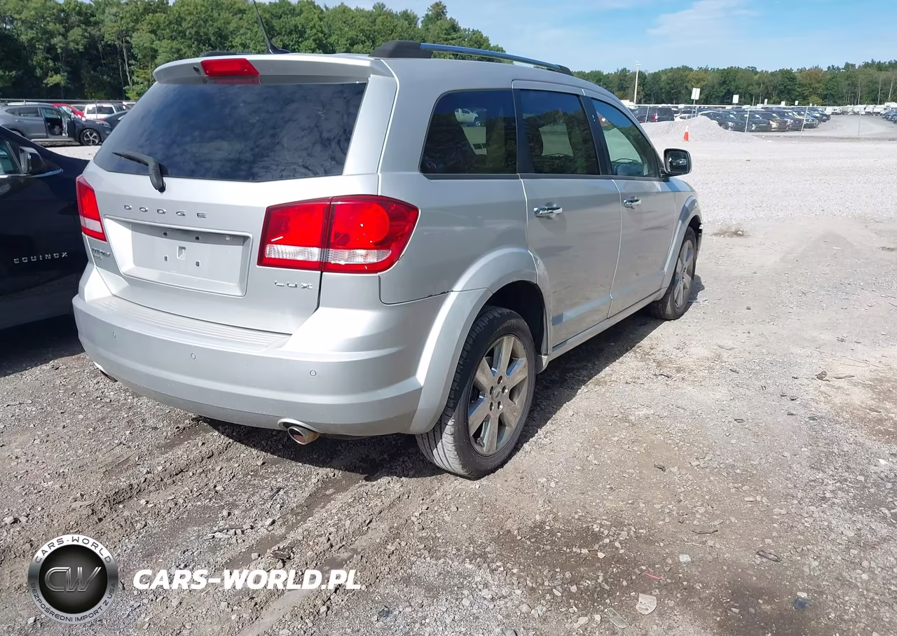 2011 Dodge Journey Lux VIN:3D4PH9FGXBT516911 - 4