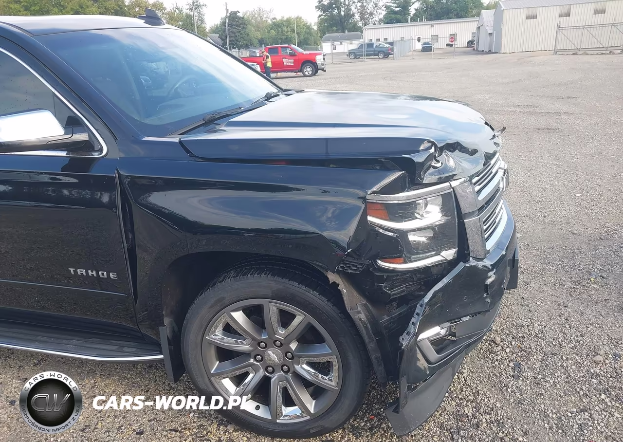 2015 Chevrolet Tahoe Ltz VIN:1GNSKCKC2FR736929 - 17