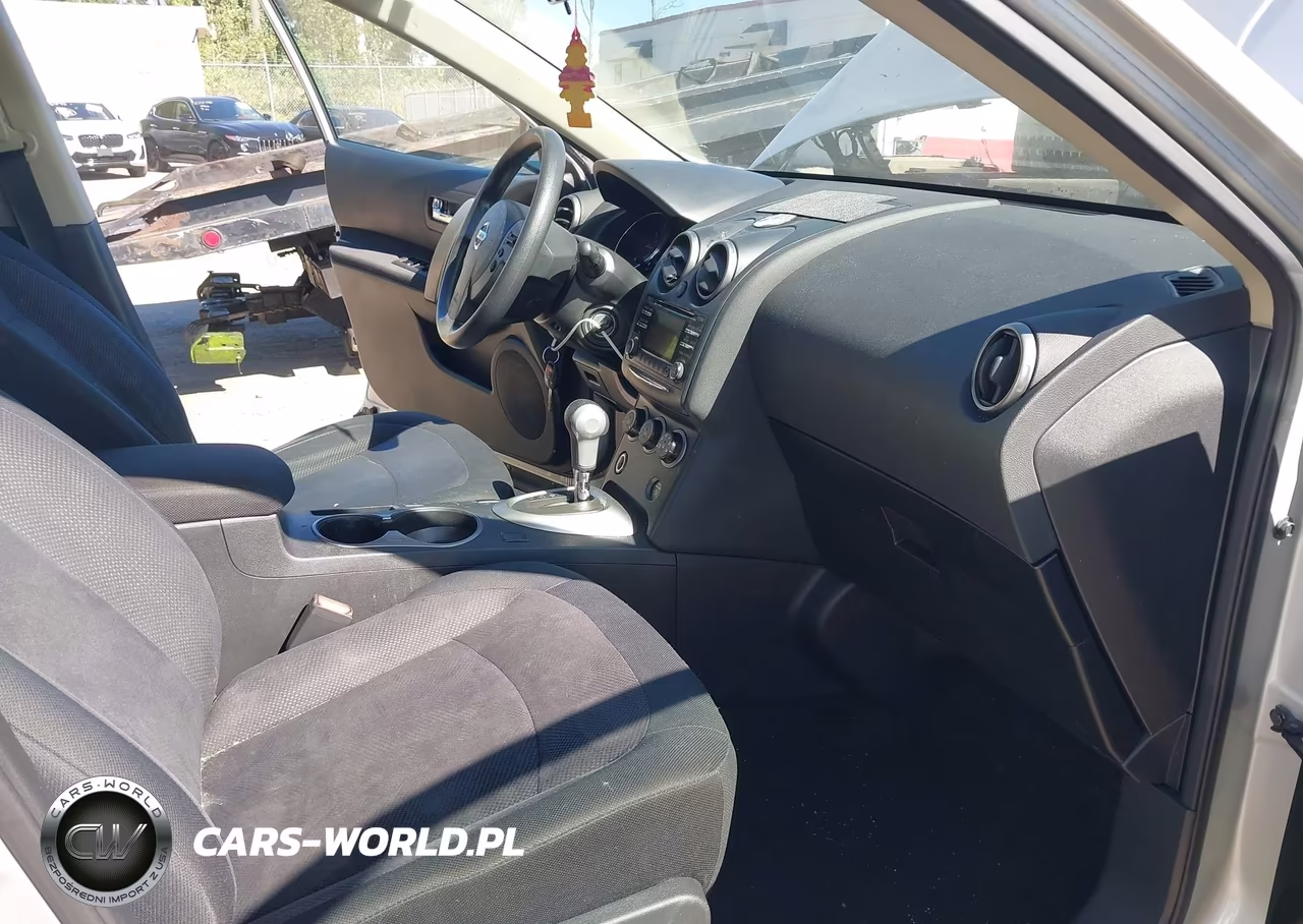 2013 Nissan Rogue S VIN:JN8AS5MV2DW665751 - 5