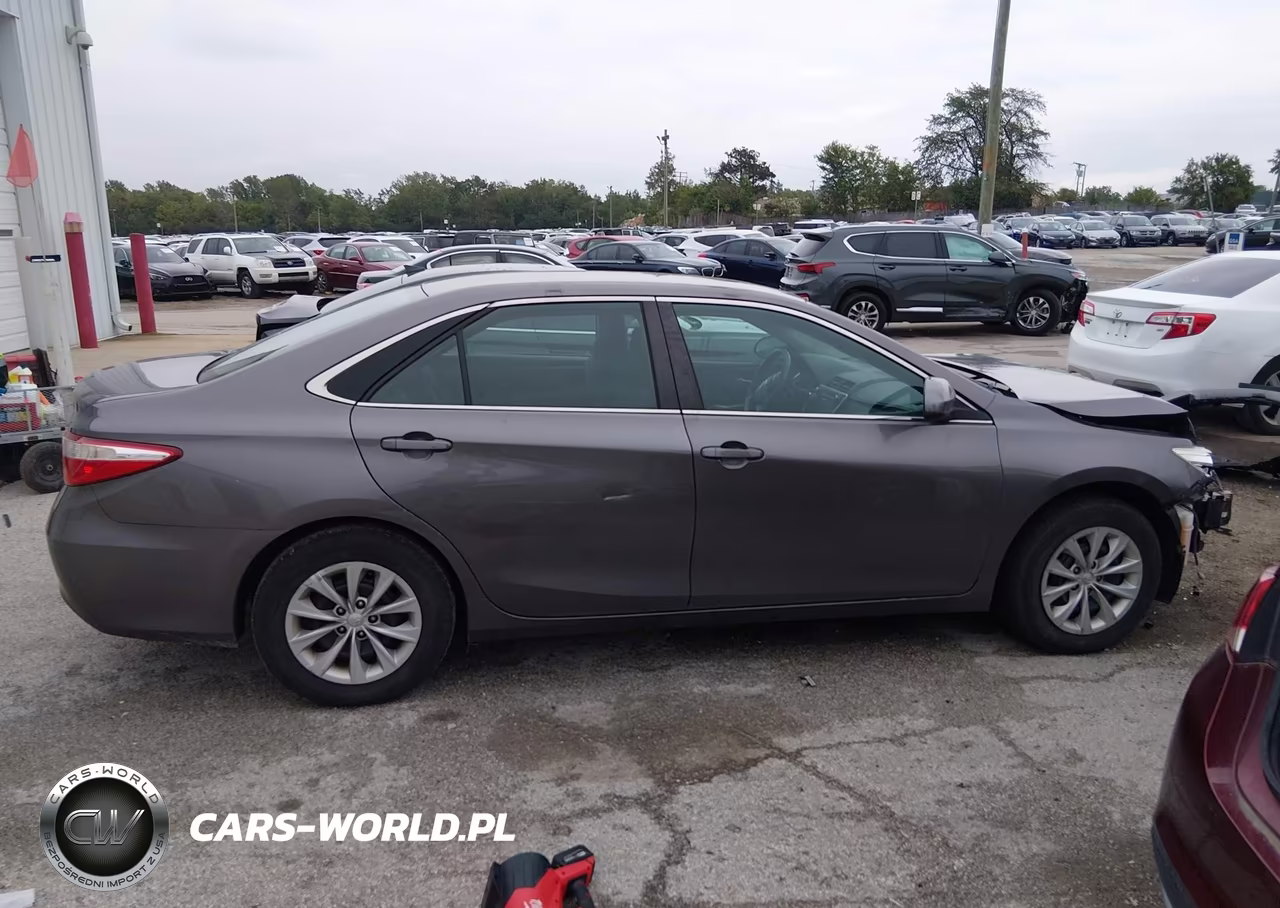 2016 Toyota Camry Le VIN:4T4BF1FKXGR582280 - 14