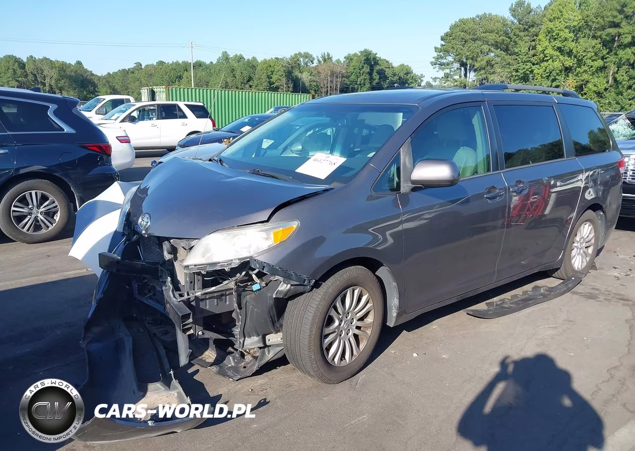 2013 Toyota Sienna Xle V6 8 Passenger VIN:5TDYK3DC8DS298867 - 2