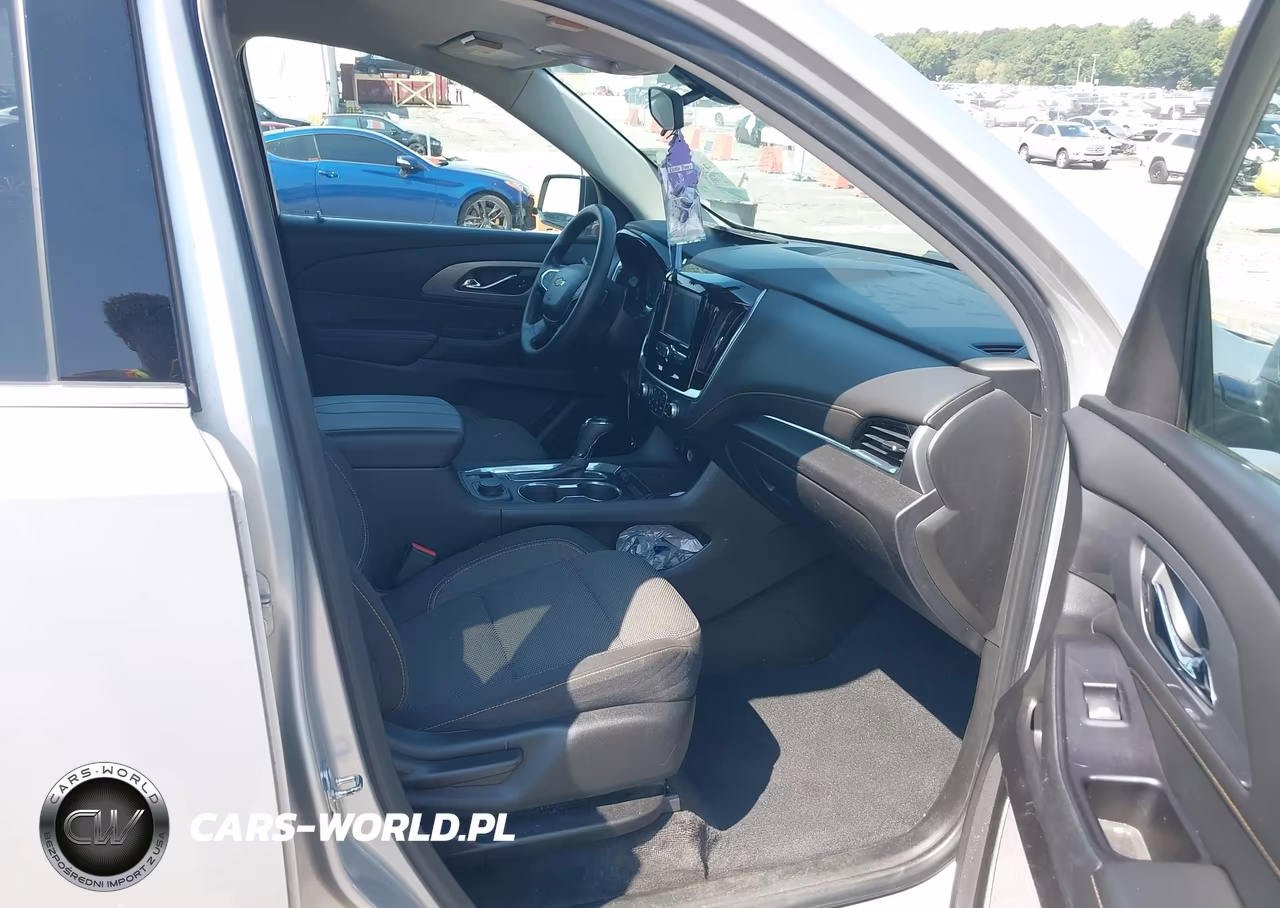 2019 Chevrolet Traverse Ls VIN:1GNERFKW9KJ281557 - 5