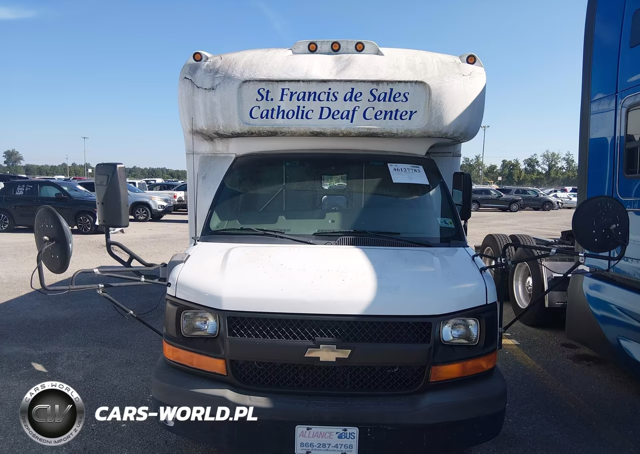 2013 Chevrolet Express Cutaway 3500 VIN:1GB3G3BG1D1172935 - 12