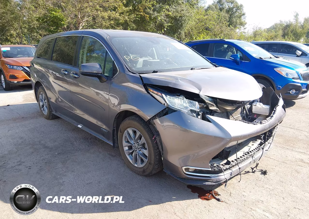 2021 Toyota Sienna Xle