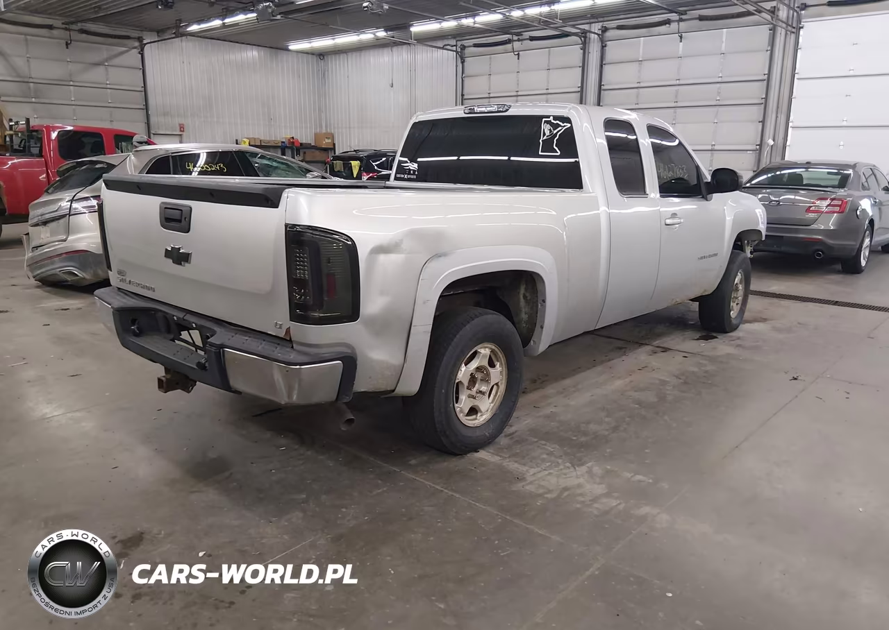 2010 Chevrolet Silverado 1500 Lt VIN:1GCSKSE30AZ258002 - 4