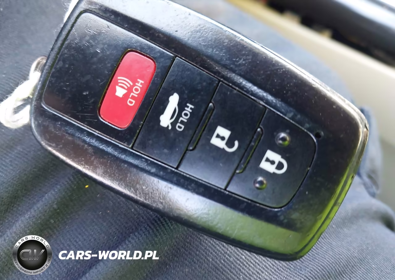 2019 Toyota Camry Le VIN:4T1B11HK4KU708552 - 11
