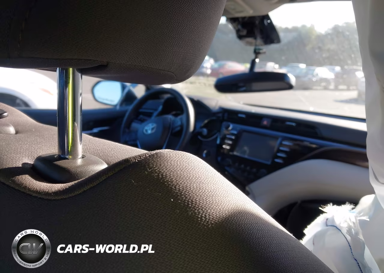 2019 Toyota Camry Le VIN:4T1B11HK4KU708552 - 5