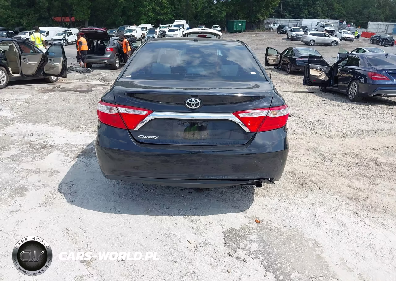 2017 Toyota Camry Le VIN:4T1BF1FK1HU362215 - 16