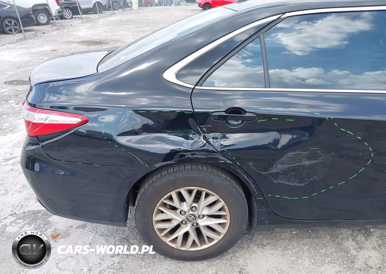 2017 Toyota Camry Le VIN:4T1BF1FK1HU362215 - 17