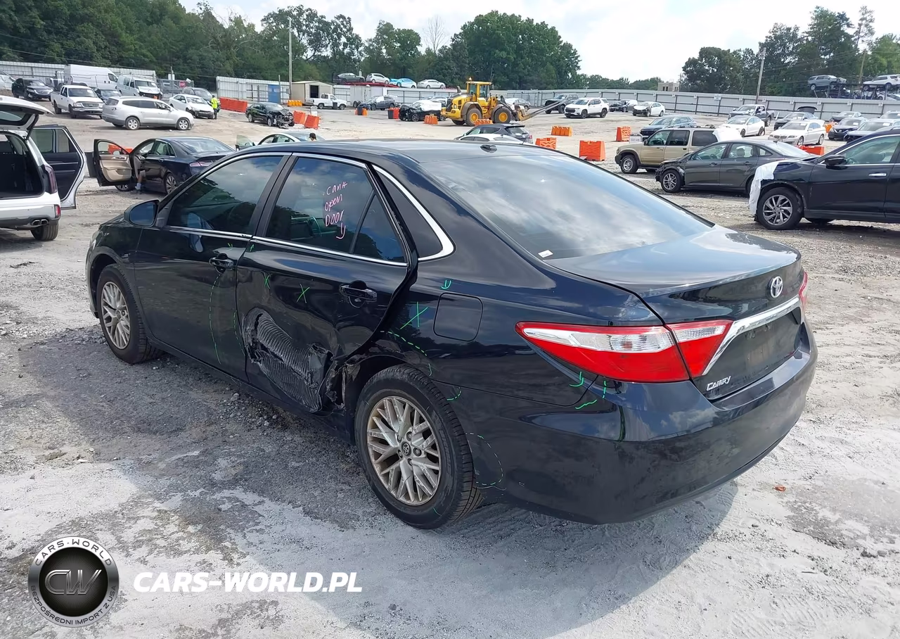 2017 Toyota Camry Le VIN:4T1BF1FK1HU362215 - 3