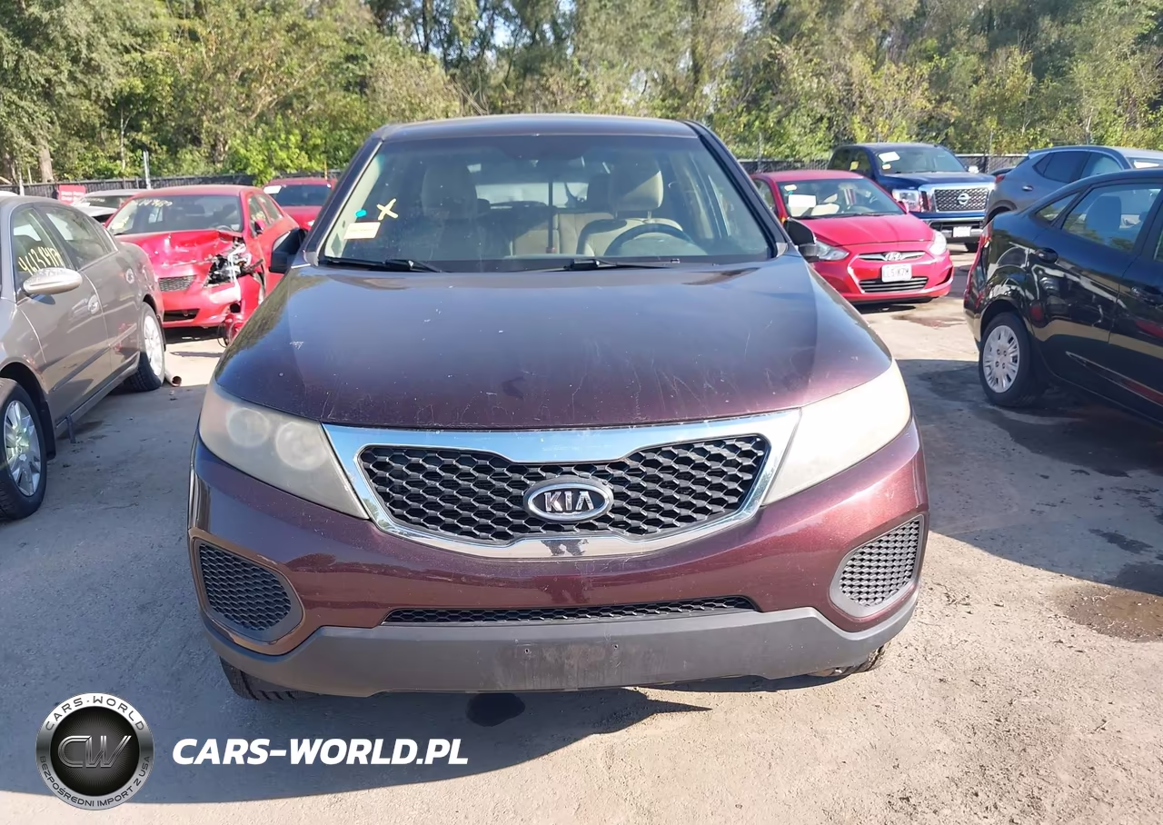 2011 Kia Sorento Lx VIN:5XYKTCA13BG014951 - 12
