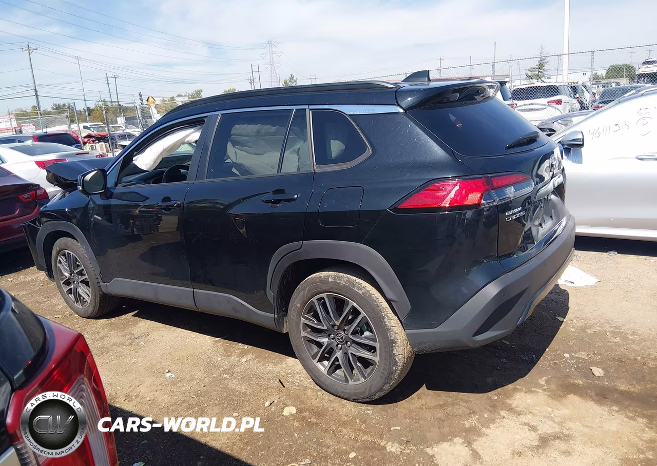 2026 Toyota Corolla Cross Xle VIN:7MUEAAAG5TV155655 - 14