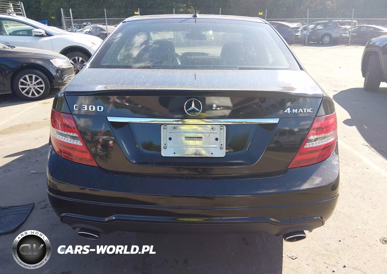 2013 Mercedes-Benz C 300 Sport 4Matic VIN:WDDGF8AB5DR279657 - 17