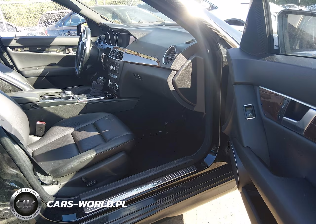 2013 Mercedes-Benz C 300 Sport 4Matic VIN:WDDGF8AB5DR279657 - 5