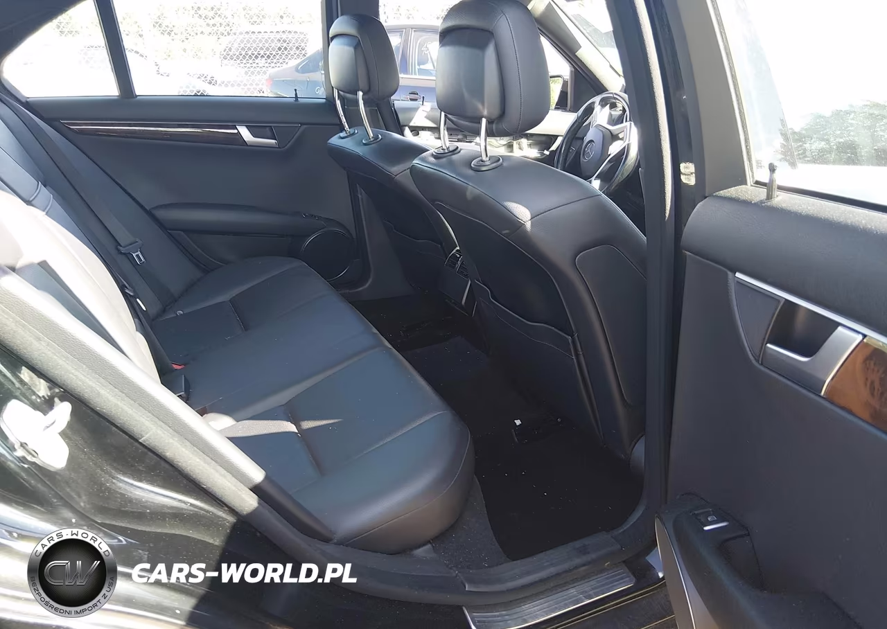2013 Mercedes-Benz C 300 Sport 4Matic VIN:WDDGF8AB5DR279657 - 8