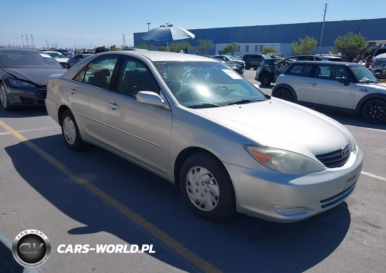 2004 Toyota Camry Le
