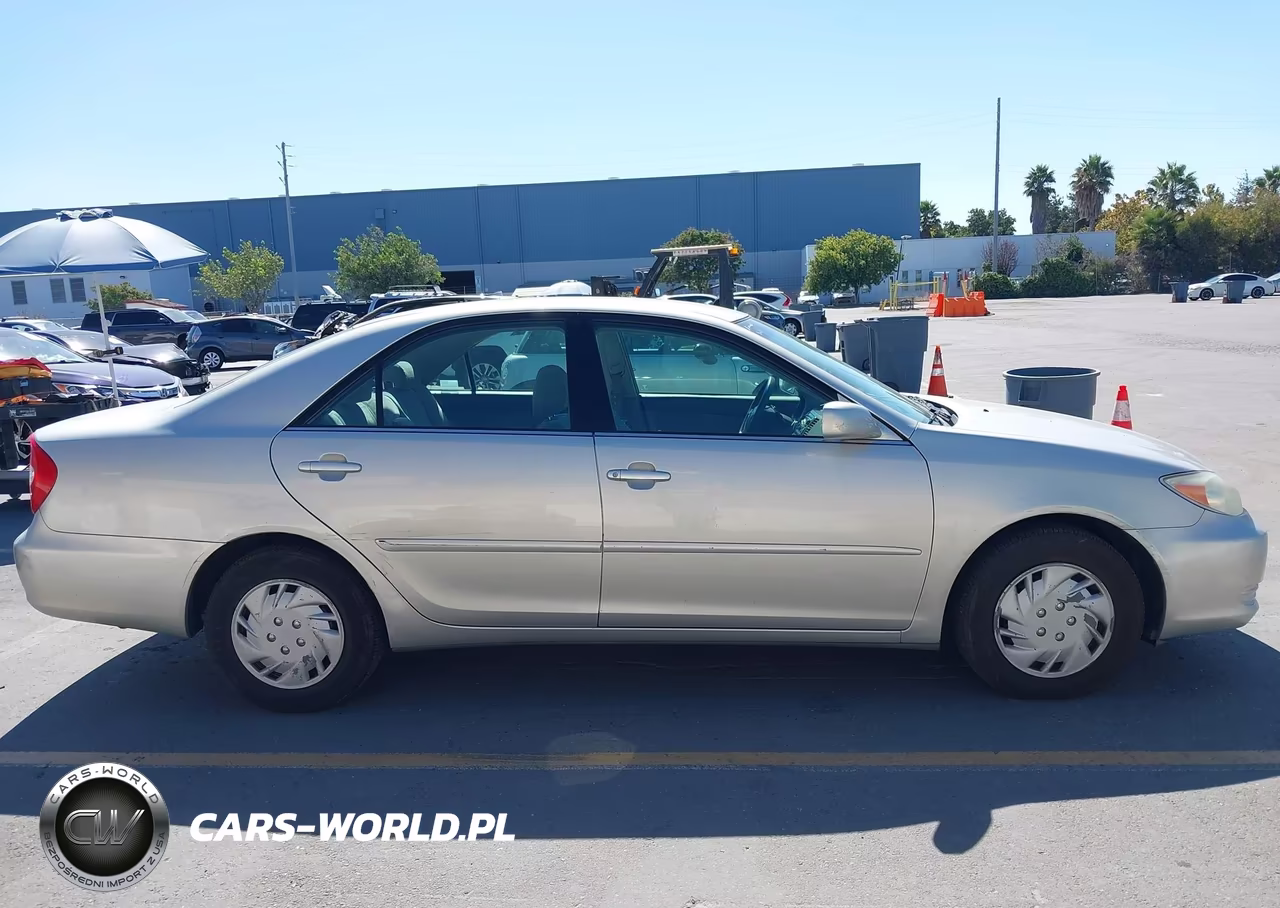 2004 Toyota Camry Le VIN:4T1BE32K64U375377 - 13