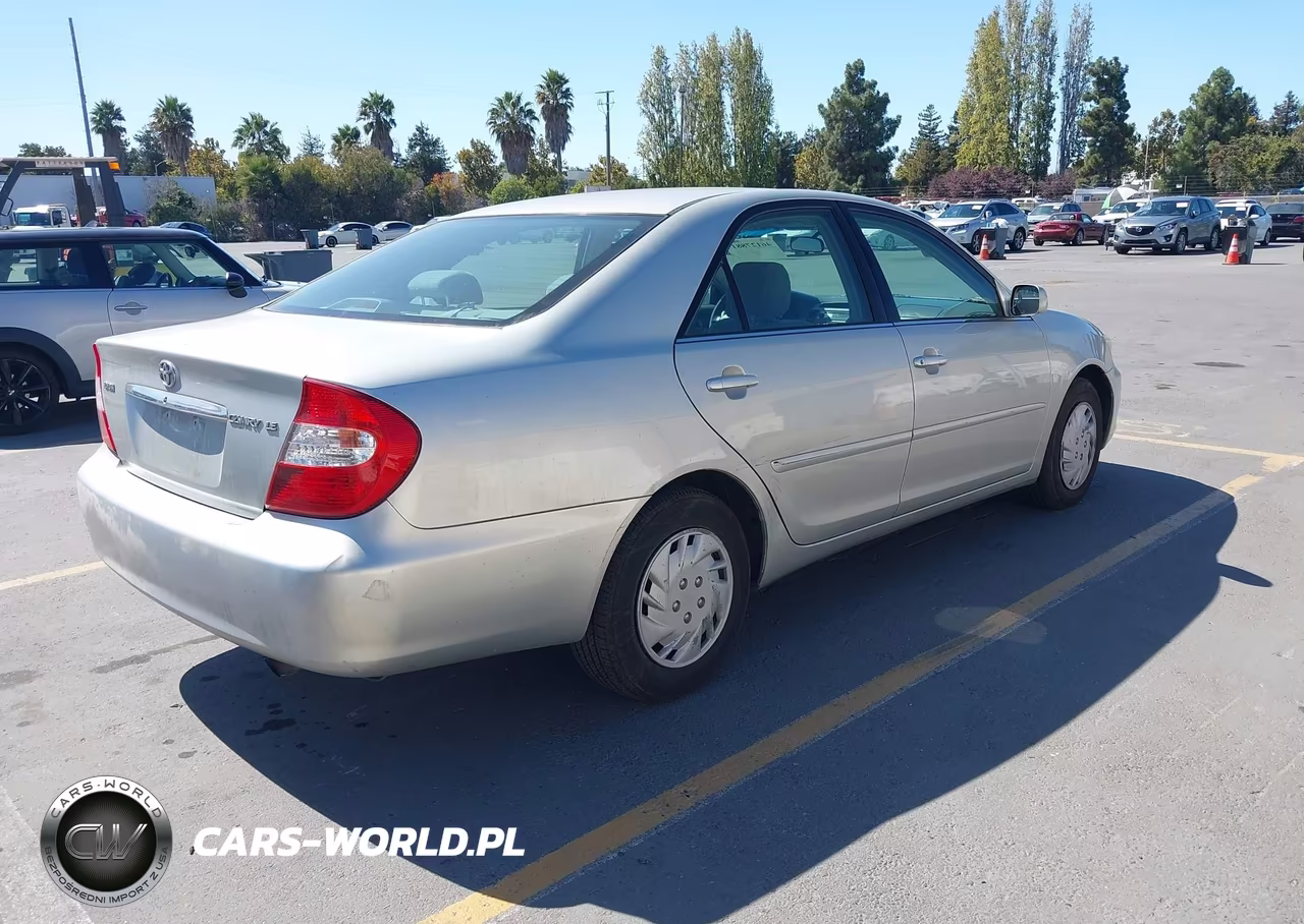 2004 Toyota Camry Le VIN:4T1BE32K64U375377 - 4