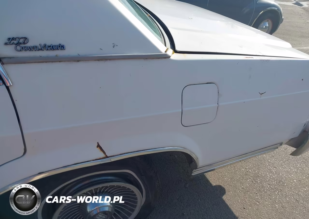 1987 Ford Crown Victoria VIN:2FABP73F3HX212326 - 12