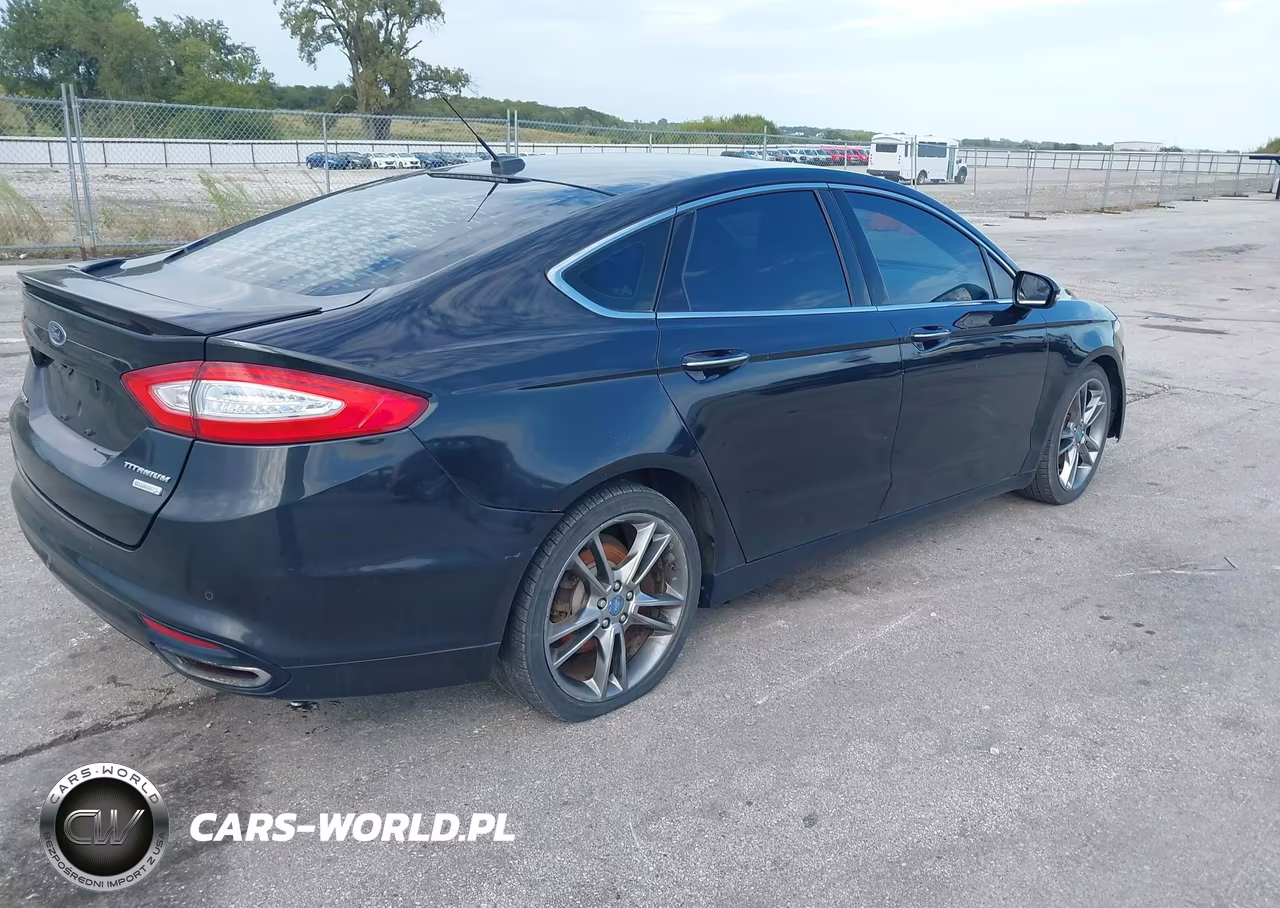 2013 Ford Fusion Titanium VIN:3FA6P0K90DR148551 - 4