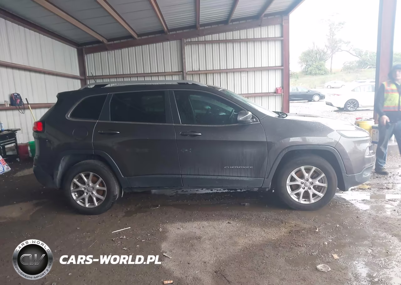 2015 Jeep Cherokee Latitude VIN:1C4PJMCB3FW687299 - 13