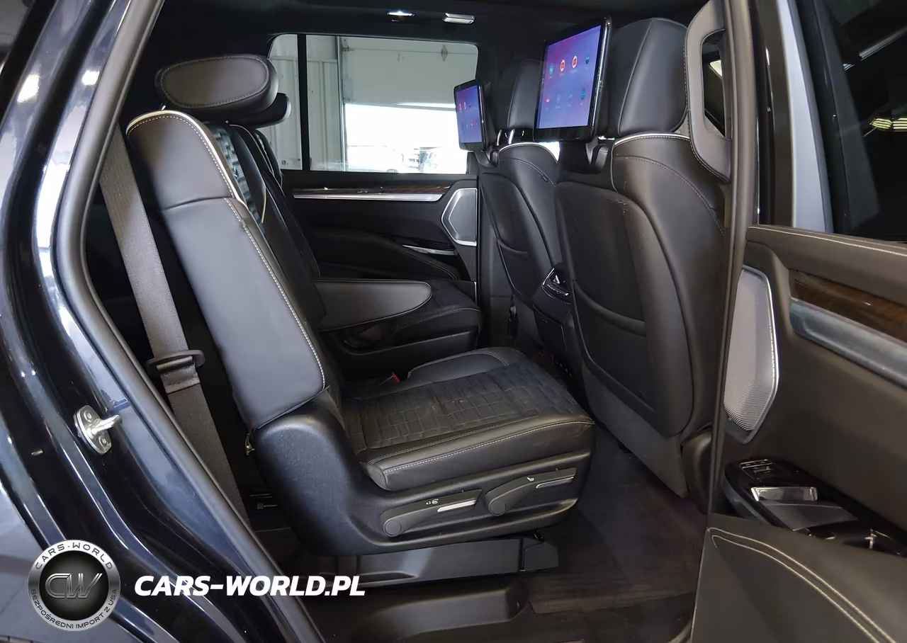 2025 Cadillac Escalade Sport Platinum VIN:1GYS9GRL5SR173171 - 8