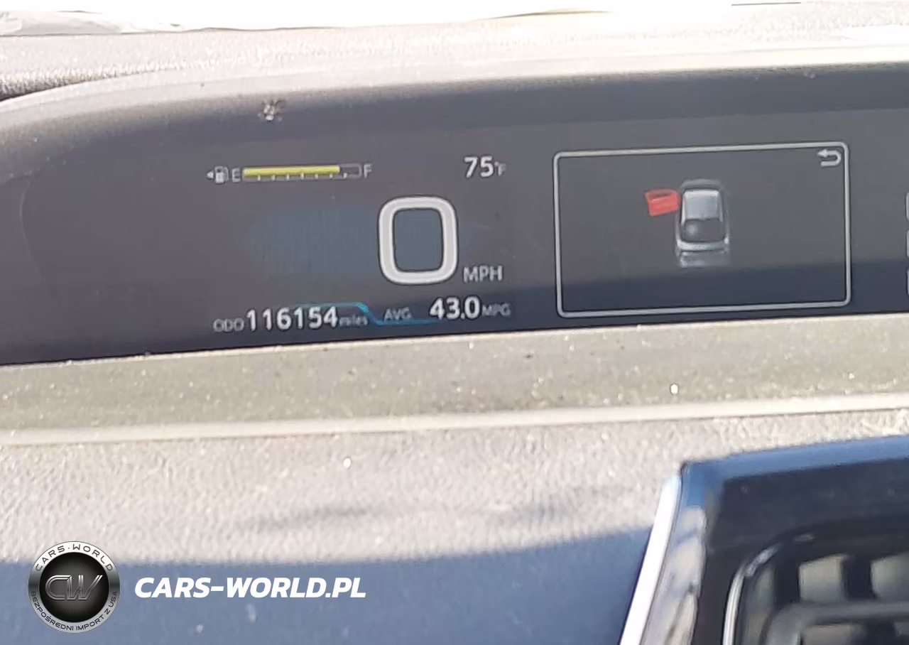 2018 Toyota Prius Two VIN:JTDKBRFU7J3064635 - 16