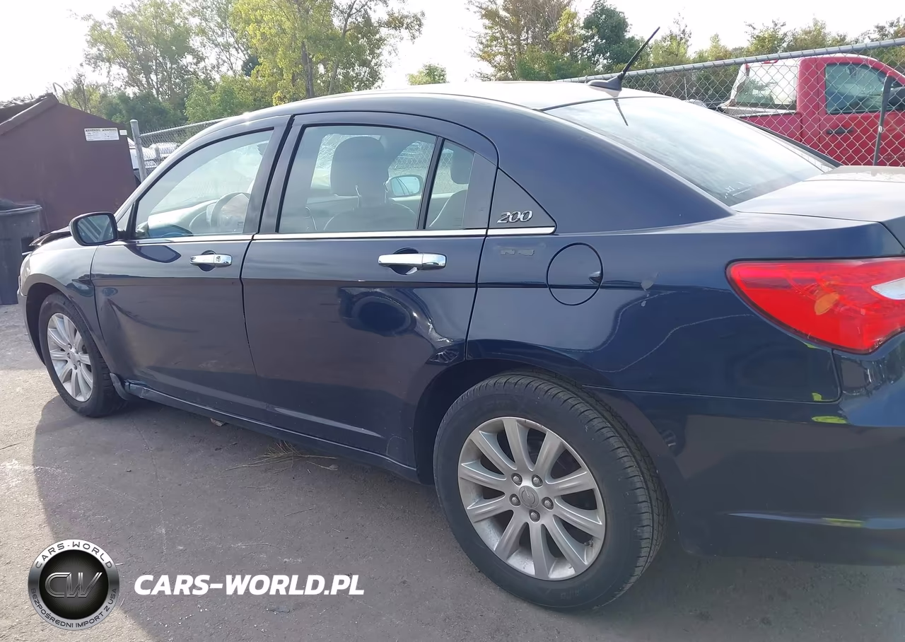 2013 Chrysler 200 Limited VIN:1C3CCBCGXDN684755 - 13