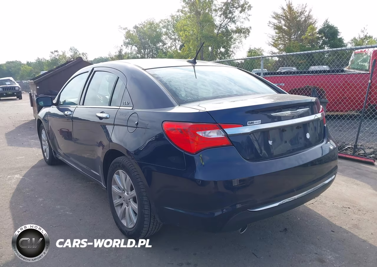2013 Chrysler 200 Limited VIN:1C3CCBCGXDN684755 - 3