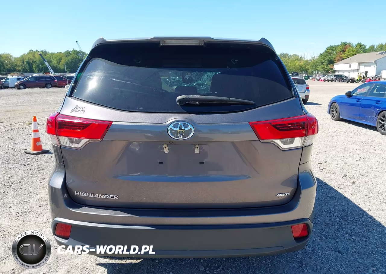 2019 Toyota Highlander Le VIN:5TDBZRFH0KS741393 - 16