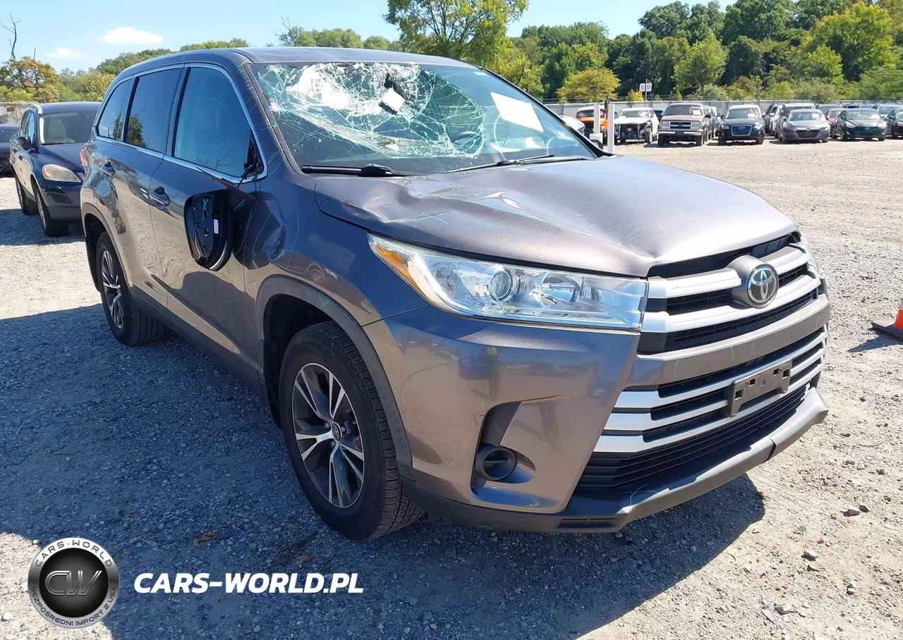 2019 Toyota Highlander Le VIN:5TDBZRFH0KS741393 - 6