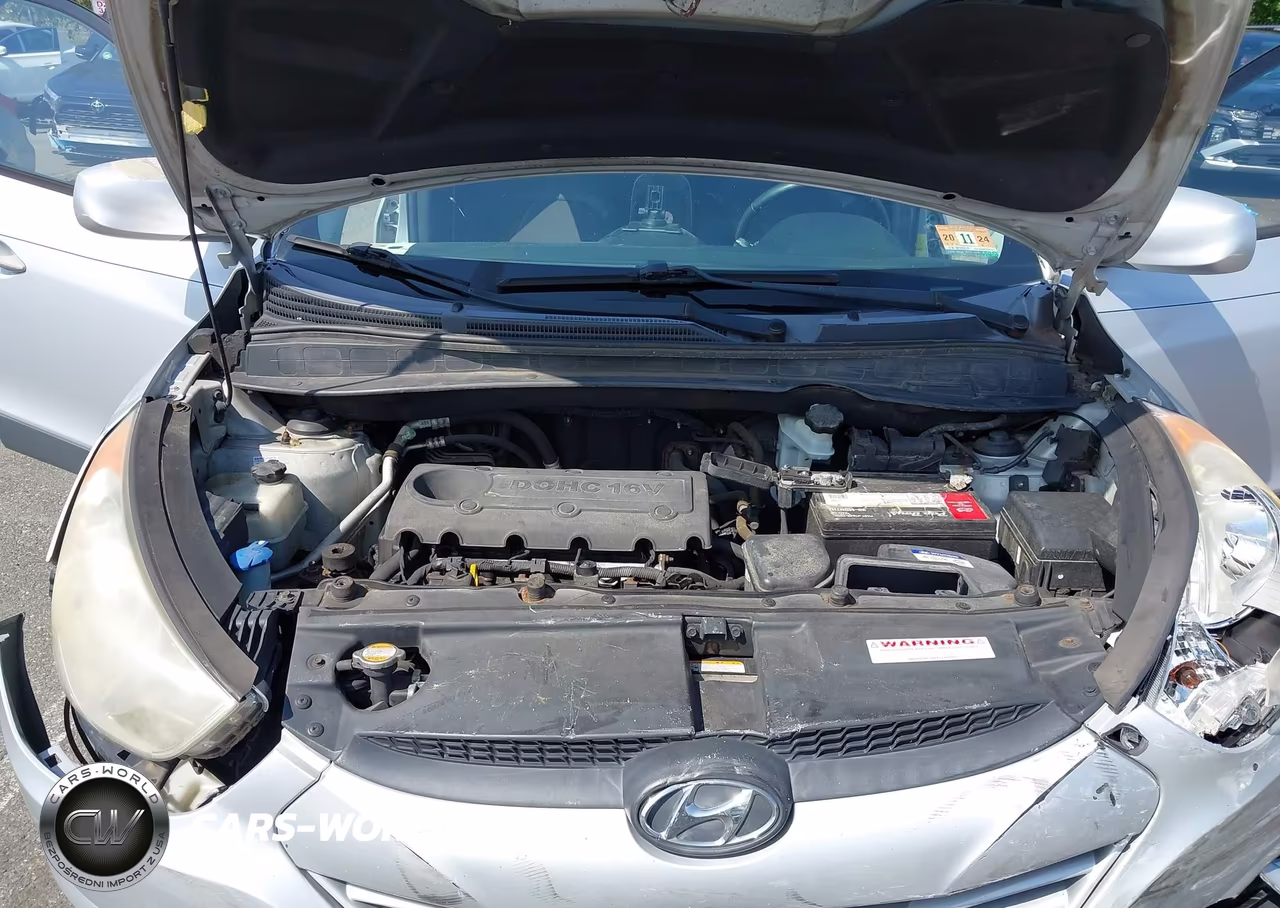 2011 Hyundai Tucson Gls VIN:KM8JU3AC0BU137918 - 10