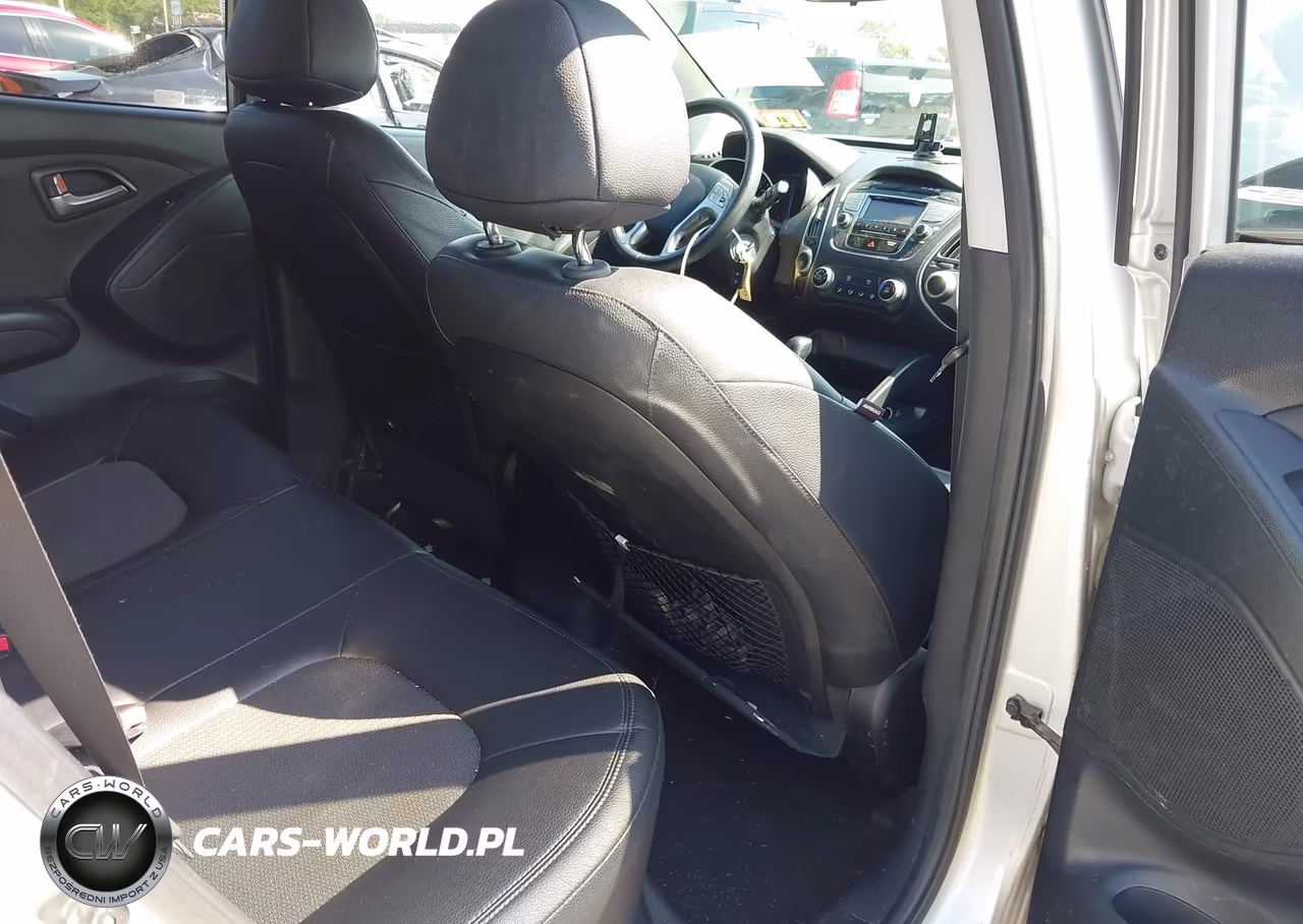 2011 Hyundai Tucson Gls VIN:KM8JU3AC0BU137918 - 8