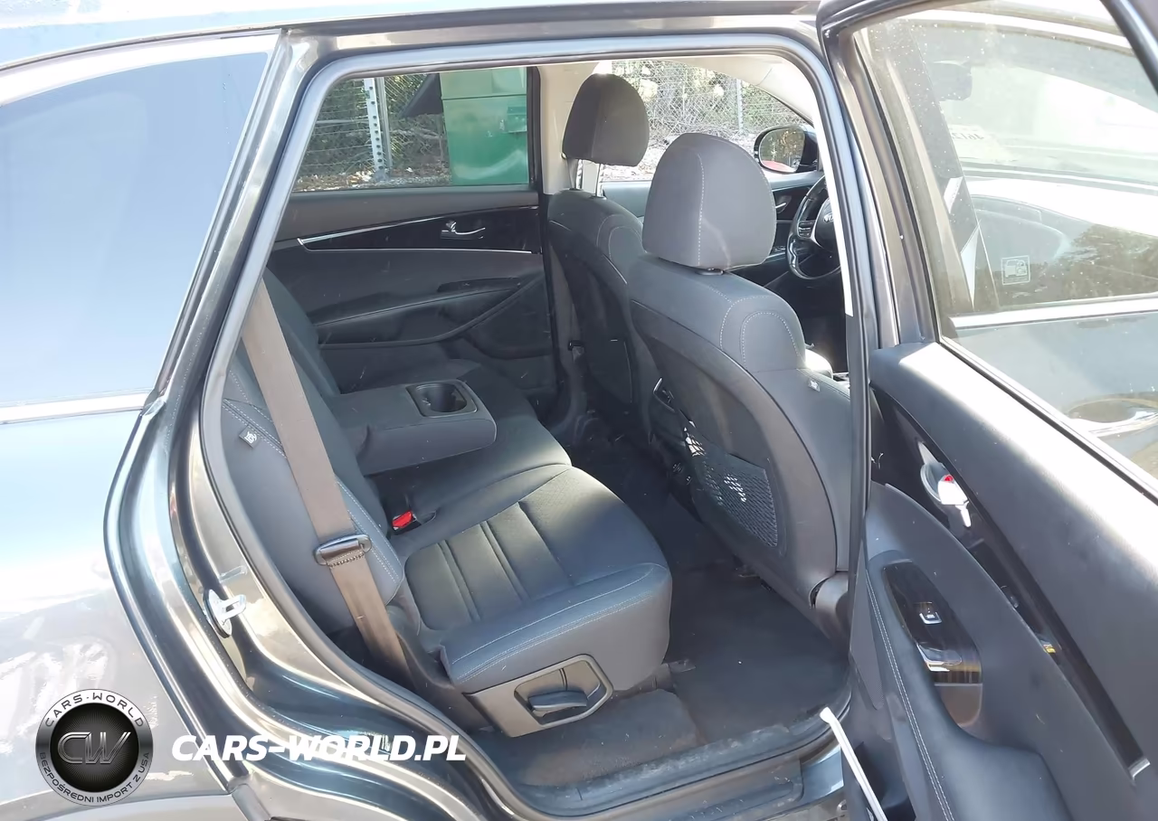 2019 Kia Sorento 2.4L Lx VIN:5XYPG4A31KG603997 - 8